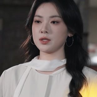 欧洲短剧攀高枝刘夕语温时宜同款耳环女轻奢高级感设计气质耳饰潮