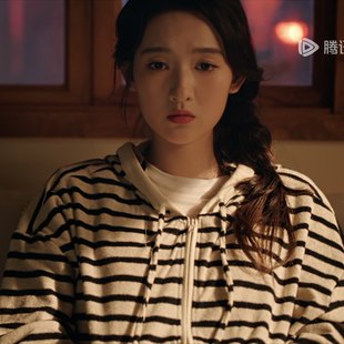 欧洲突然的喜欢王玉雯林欢儿同款卫衣外套连帽条纹上衣裤子女衣服