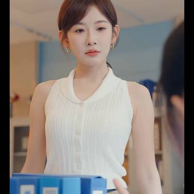 禁止闪婚甜桃烈酒韩雨彤同款背心