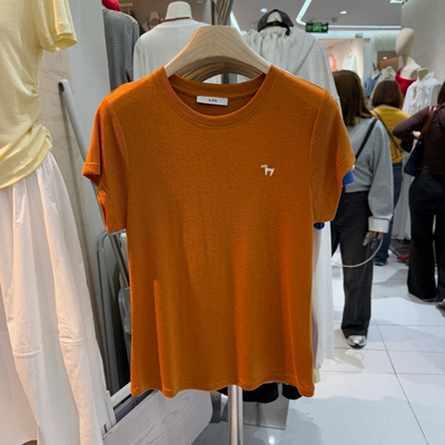 艾谜2026春夏新款时尚小马刺绣修身显瘦圆领短袖T恤女百搭上衣潮