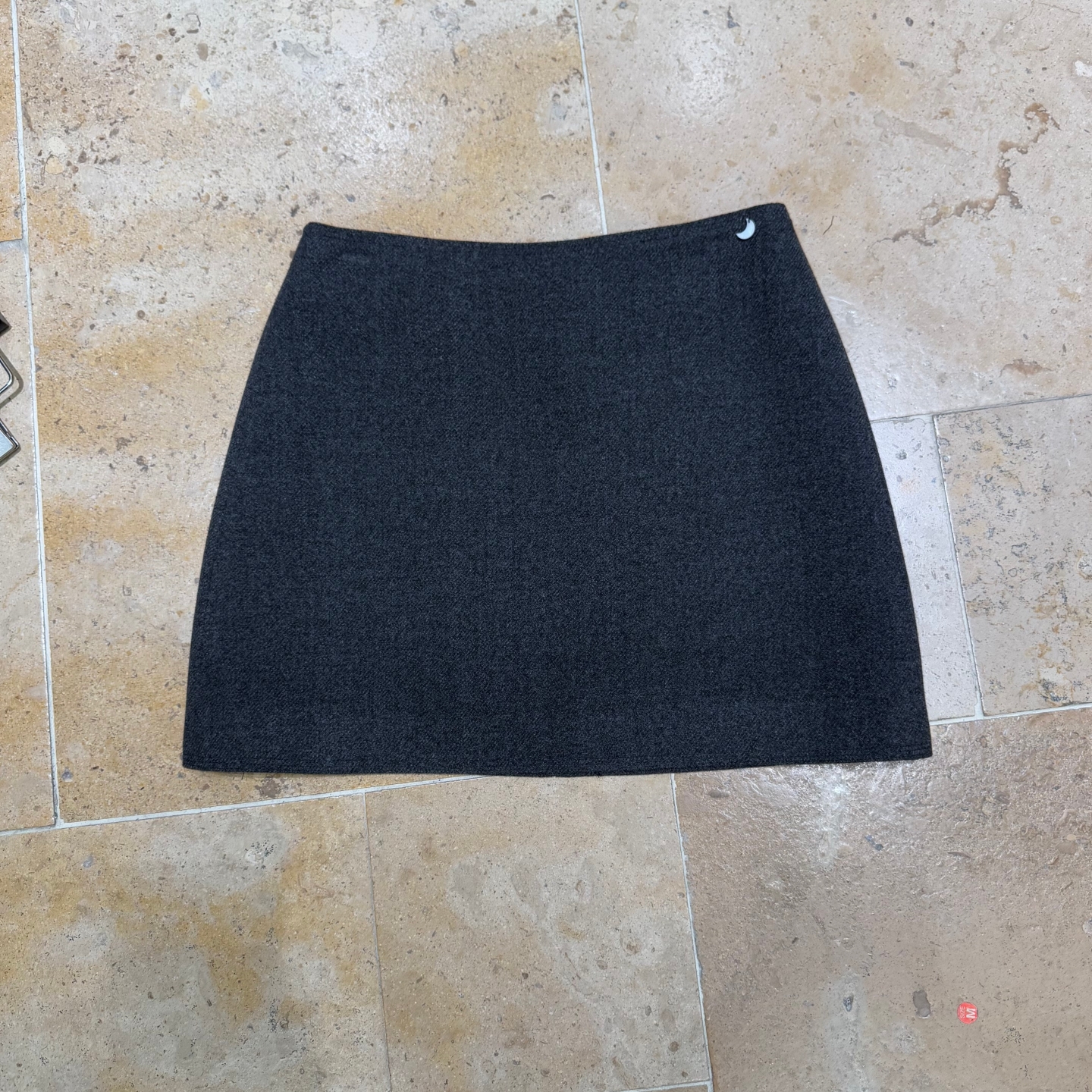 NF欧洲站2025冬季新款气质高腰显瘦A字包臀毛呢短裙百搭半身裙女