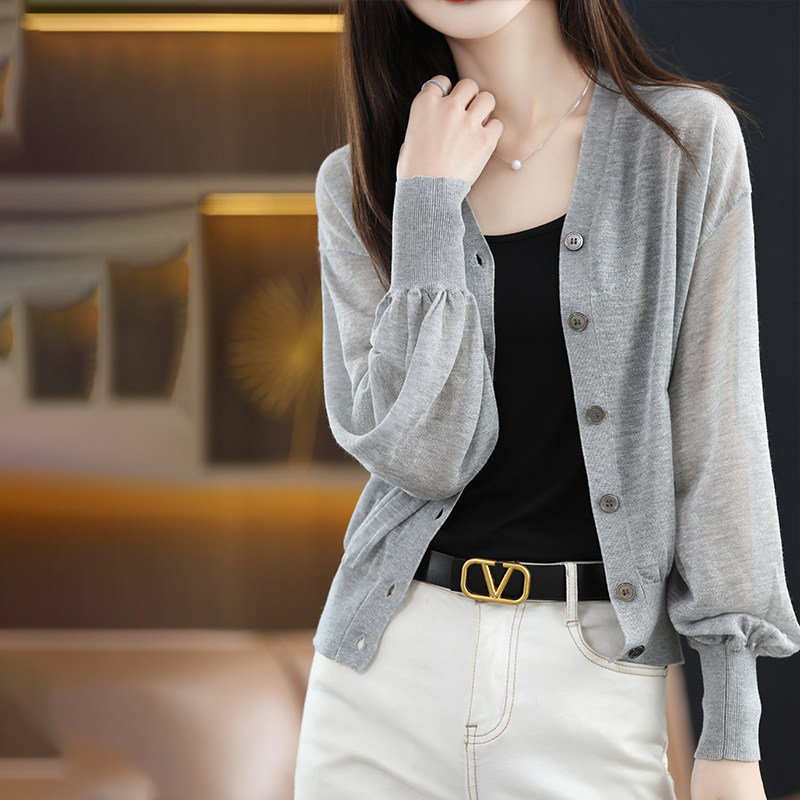 夏新款v领长袖冰丝开衫女泡泡袖宽松轻薄透气空调防晒衫针织外套