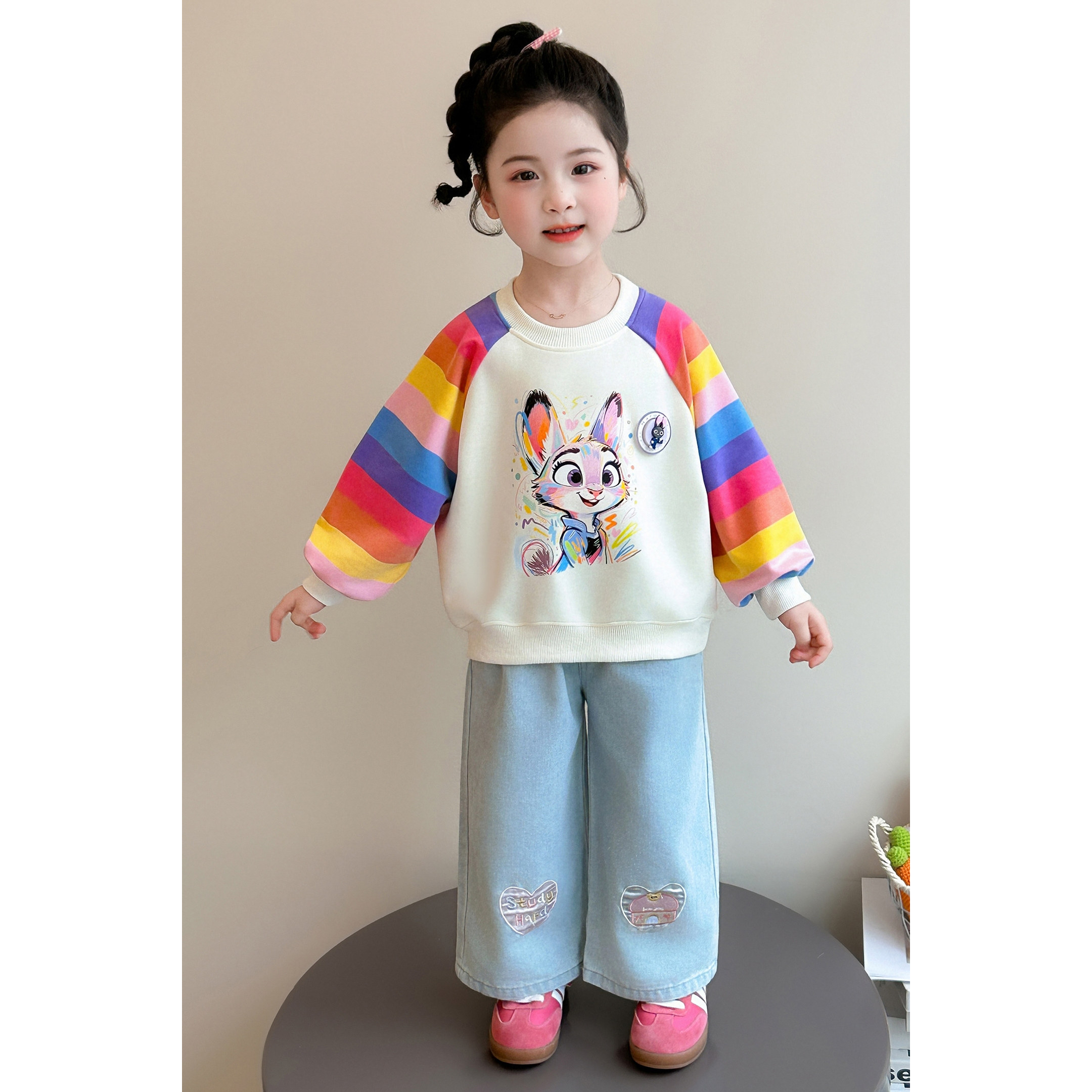 女童春秋卡通彩虹袖宽松卫衣