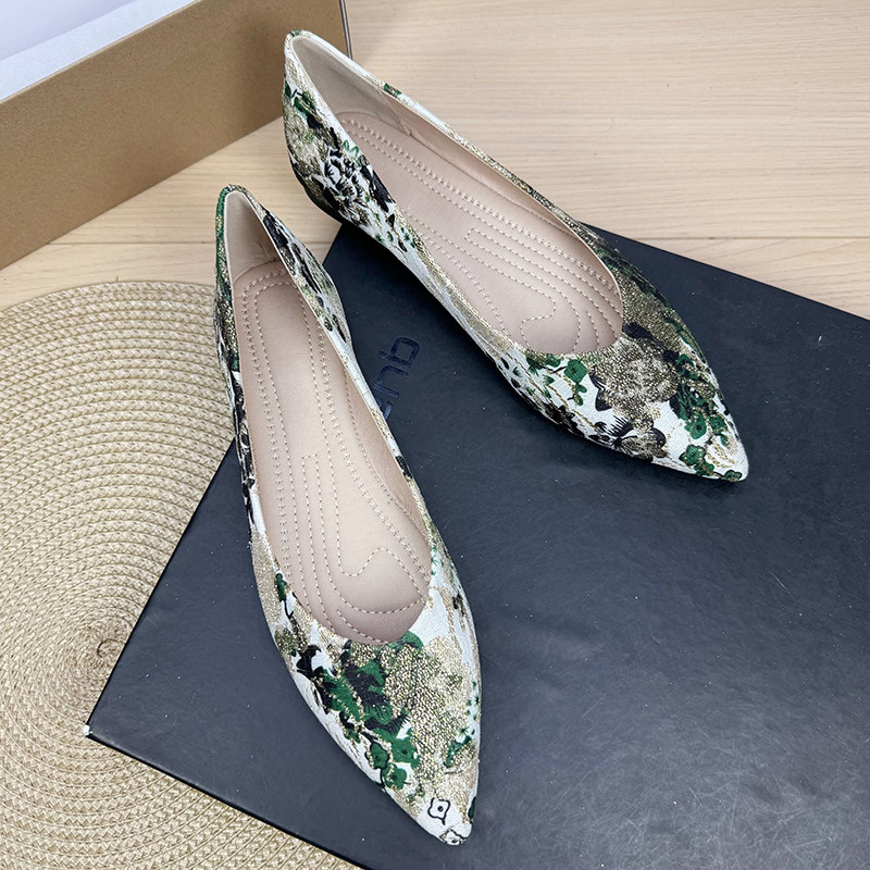 尖头单鞋女春季小码2026年平底船鞋软底四季民族风女鞋大码41一43,女鞋,浅口单鞋,淘宝优惠券,粉丝福利购,淘宝优惠卷