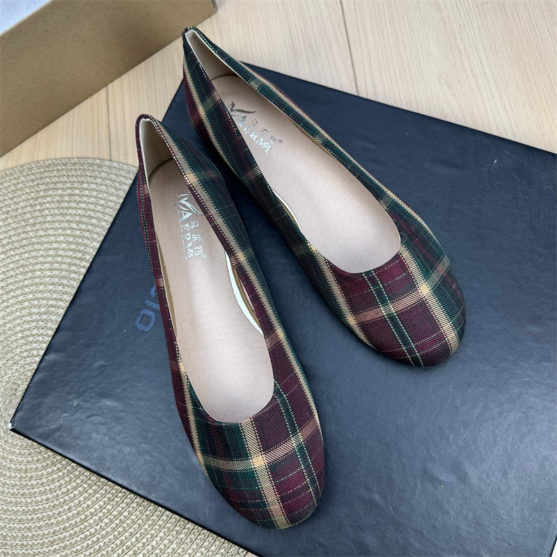2026新款秋冬季圣诞鞋布面圆头浅口拼色平底鞋女格子单鞋大码女鞋,女鞋,浅口单鞋,淘宝优惠券,粉丝福利购,淘宝优惠卷