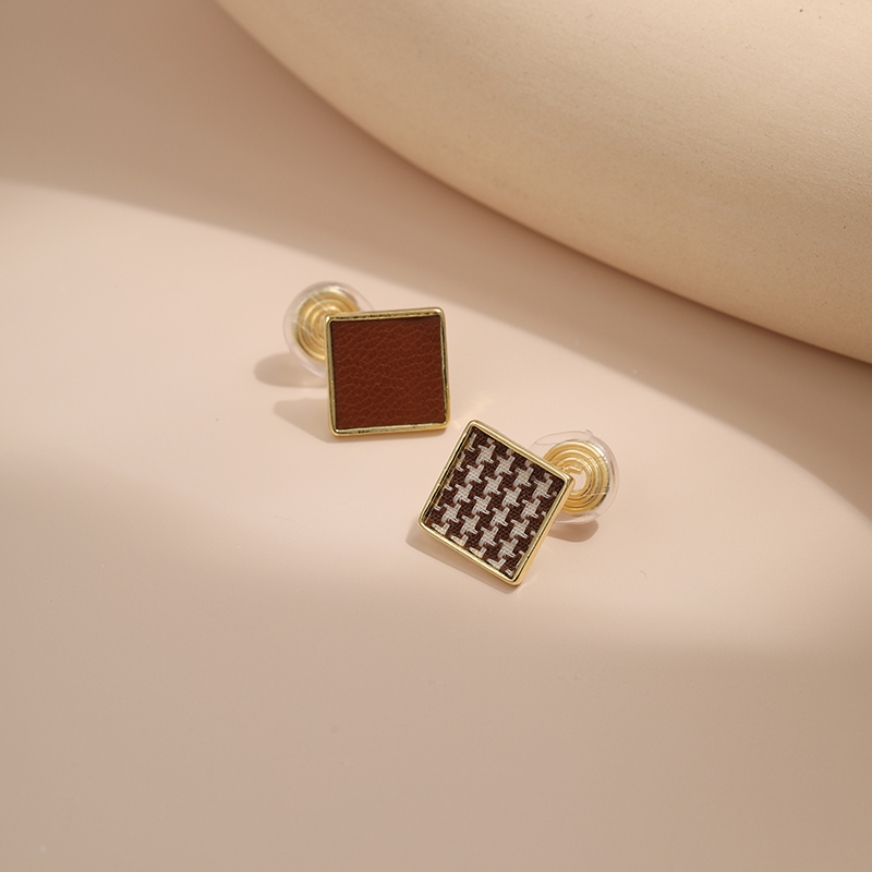 千鸟格方块耳环蚊香盘耳夹