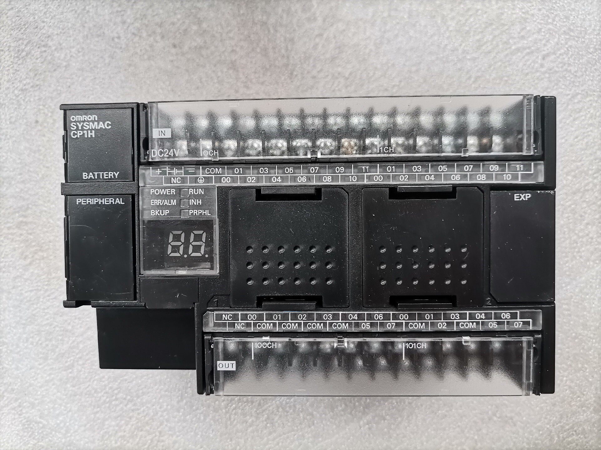 cp1h-x40dt-d全新原装 拍前请询价