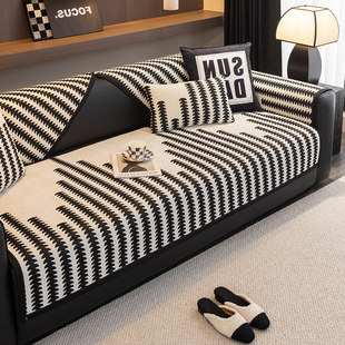 德国沙发垫四季通用轻奢高级感皮沙发专用坐垫新款沙发套罩盖布巾