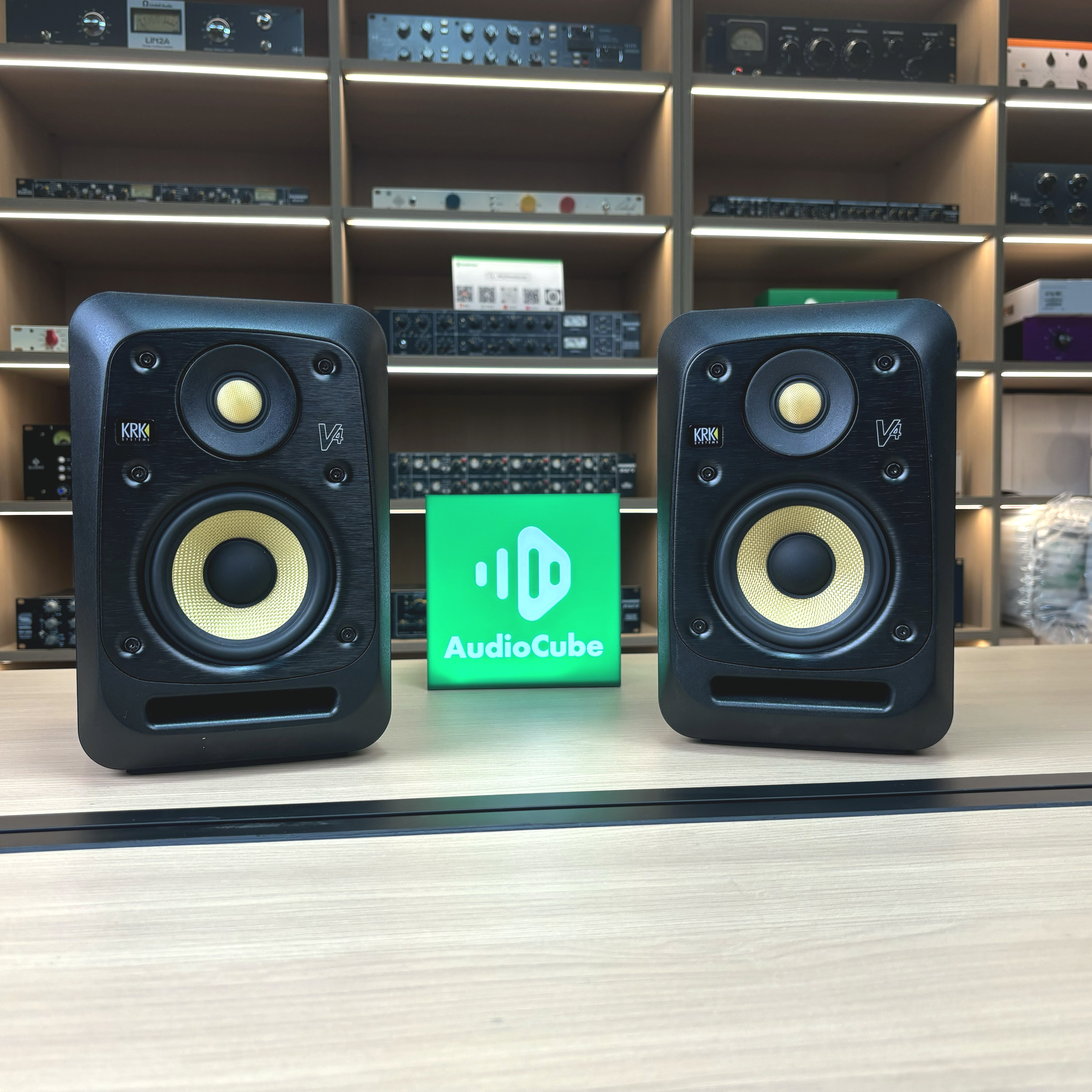 KRK V6 专业监听音箱 DJ 音响录音编曲制作混音