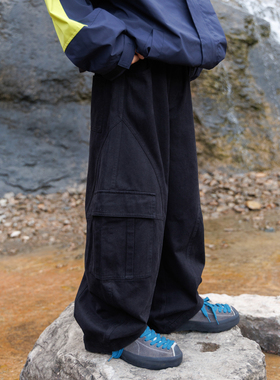 男童秋冬季黑色加绒弯刀工装裤2026新款儿童男孩户外直筒宽松裤子