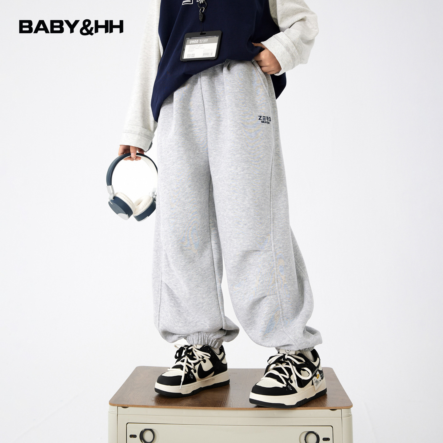 韩范一体绒束脚宽松休闲运动卫裤