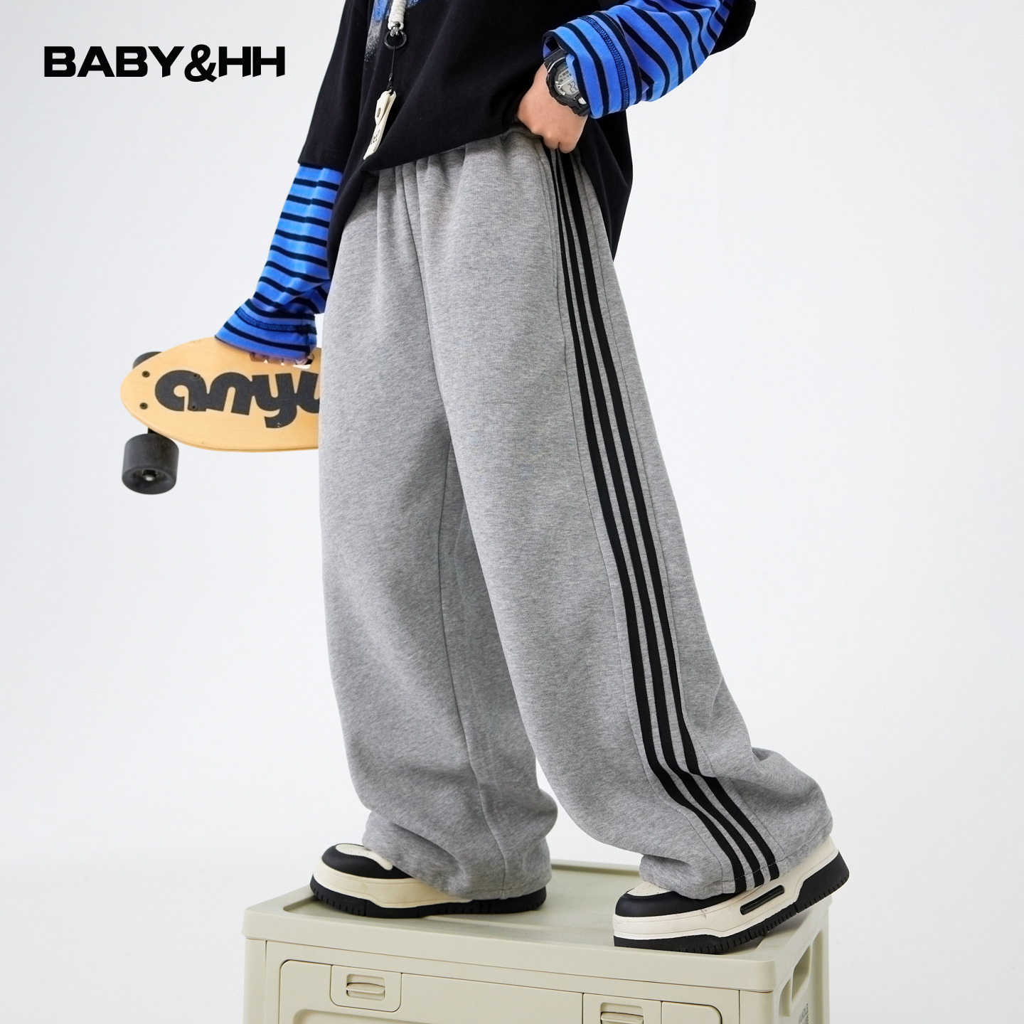 男童春秋撞色直筒宽松运动卫裤2025新款青少年儿童秋季阔腿裤子潮