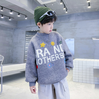 男童冬季加厚半高领内搭针织毛衣