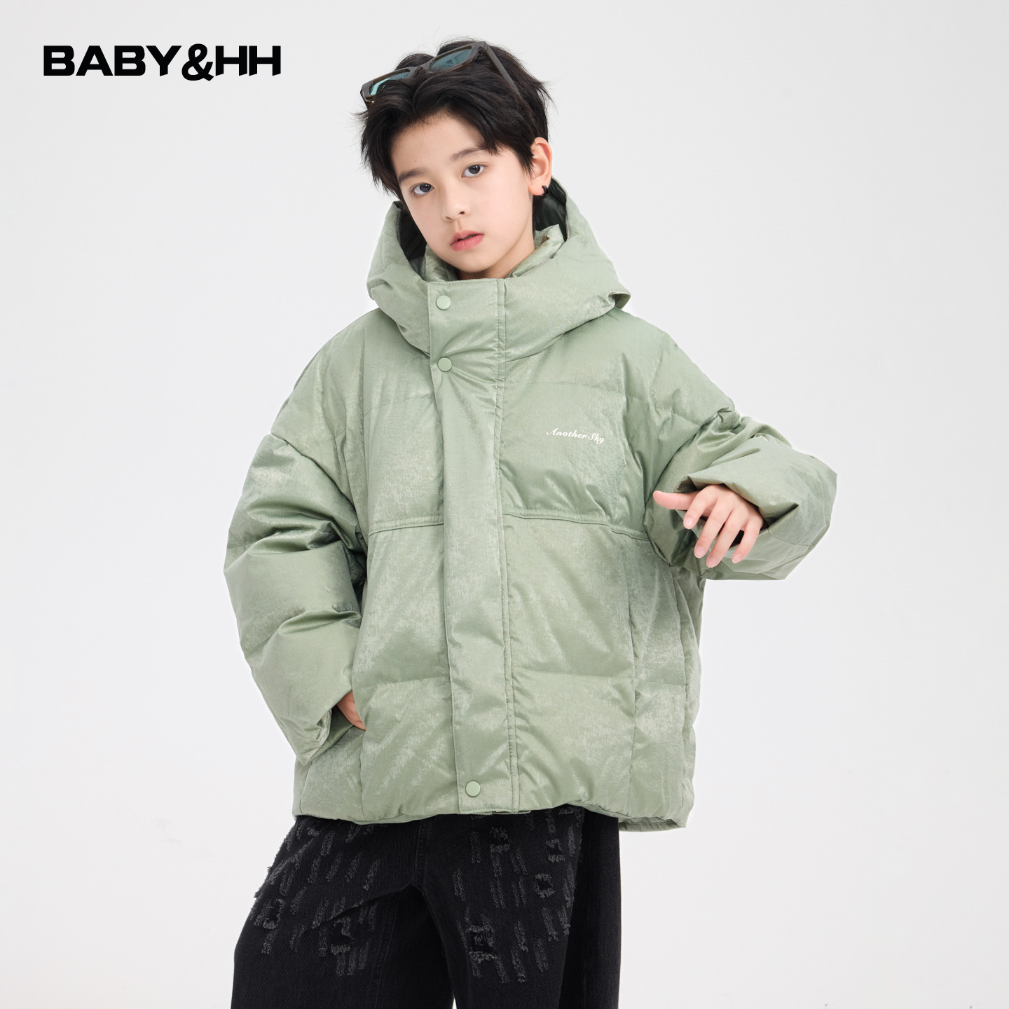 90白鸭绒短款防寒连帽面包羽绒服