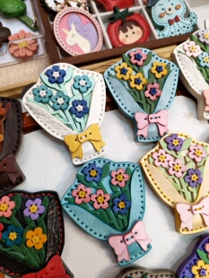 墨染原创小众真皮花束包包挂件汽车钥匙扣挂饰牛皮花朵满天星车挂