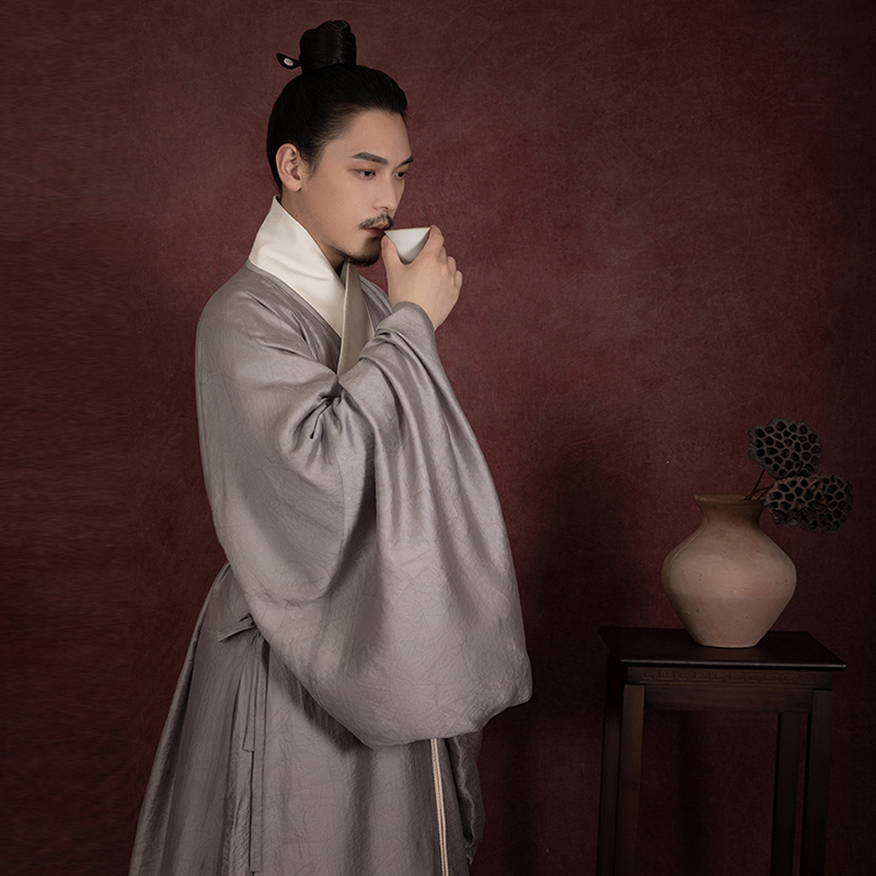 子后天丝麻暗纹明制道袍