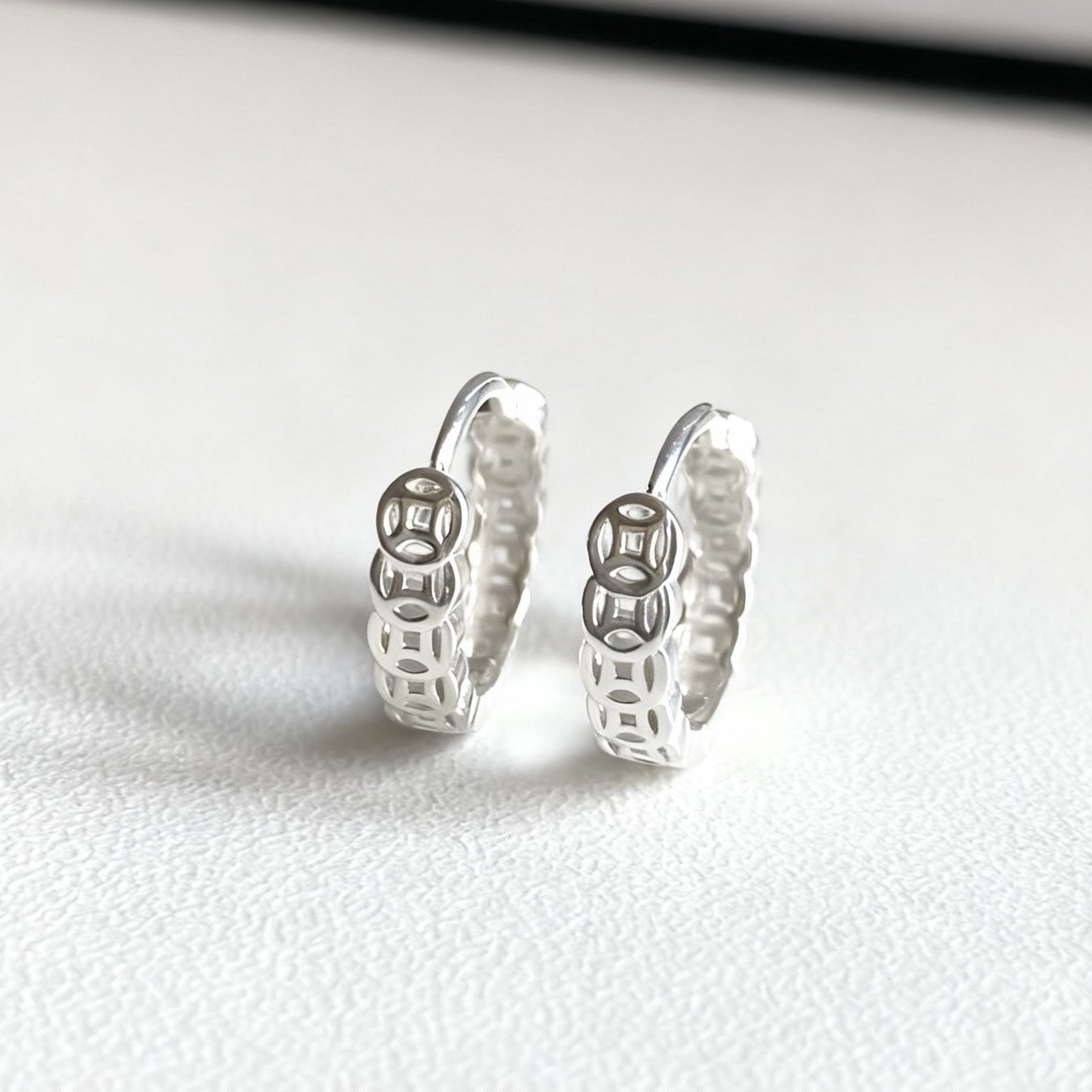 999纯银耳环女2026新款小众设计复古铜钱耳扣高级感时尚耳圈耳饰,饰品/流行首饰/时尚饰品新,银饰耳饰,淘宝优惠券,粉丝福利购,淘宝优惠卷