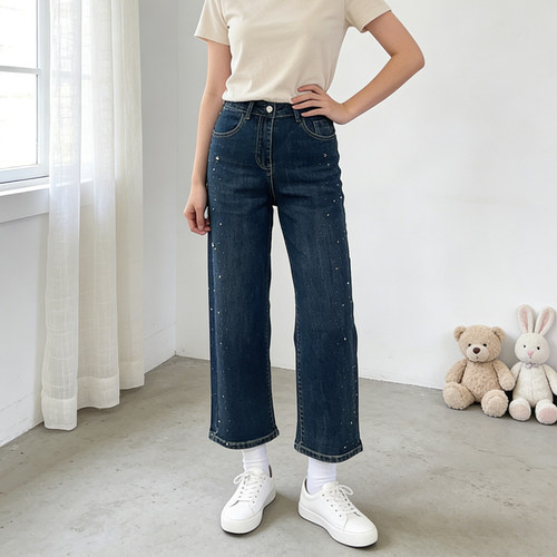 巨显瘦！版型不挑人，镶钻牛仔裤