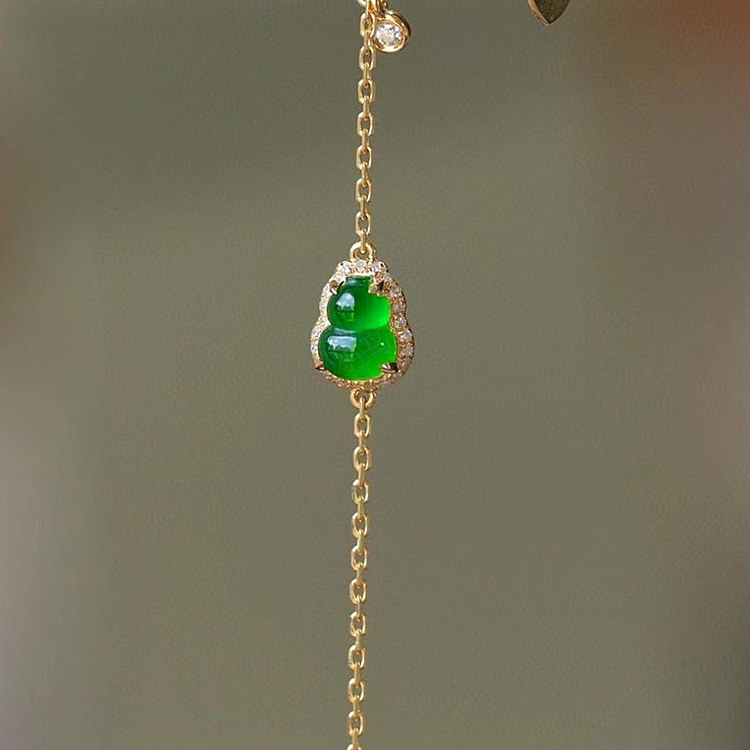 18k黄金镶嵌天然A货冰种阳绿翡翠葫芦手链 女款翠玉珠链钻石手串