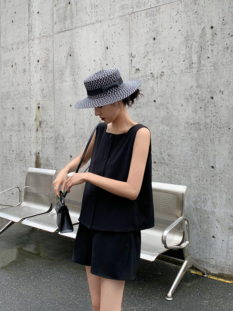 A7seven排扣吊带背心女2019夏装新款+短裤套装黑色时尚两件套潮|ruв категории Женская одежда, костюм/студенты школьную форму/обмундирования, модный костюм - от Buy2taobao.com для оказания профессиональной услуги покупки агента Taobao