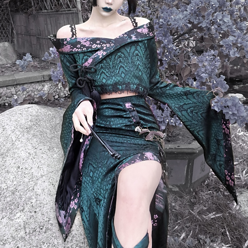 血液供给原创一字肩上衣开衫外搭