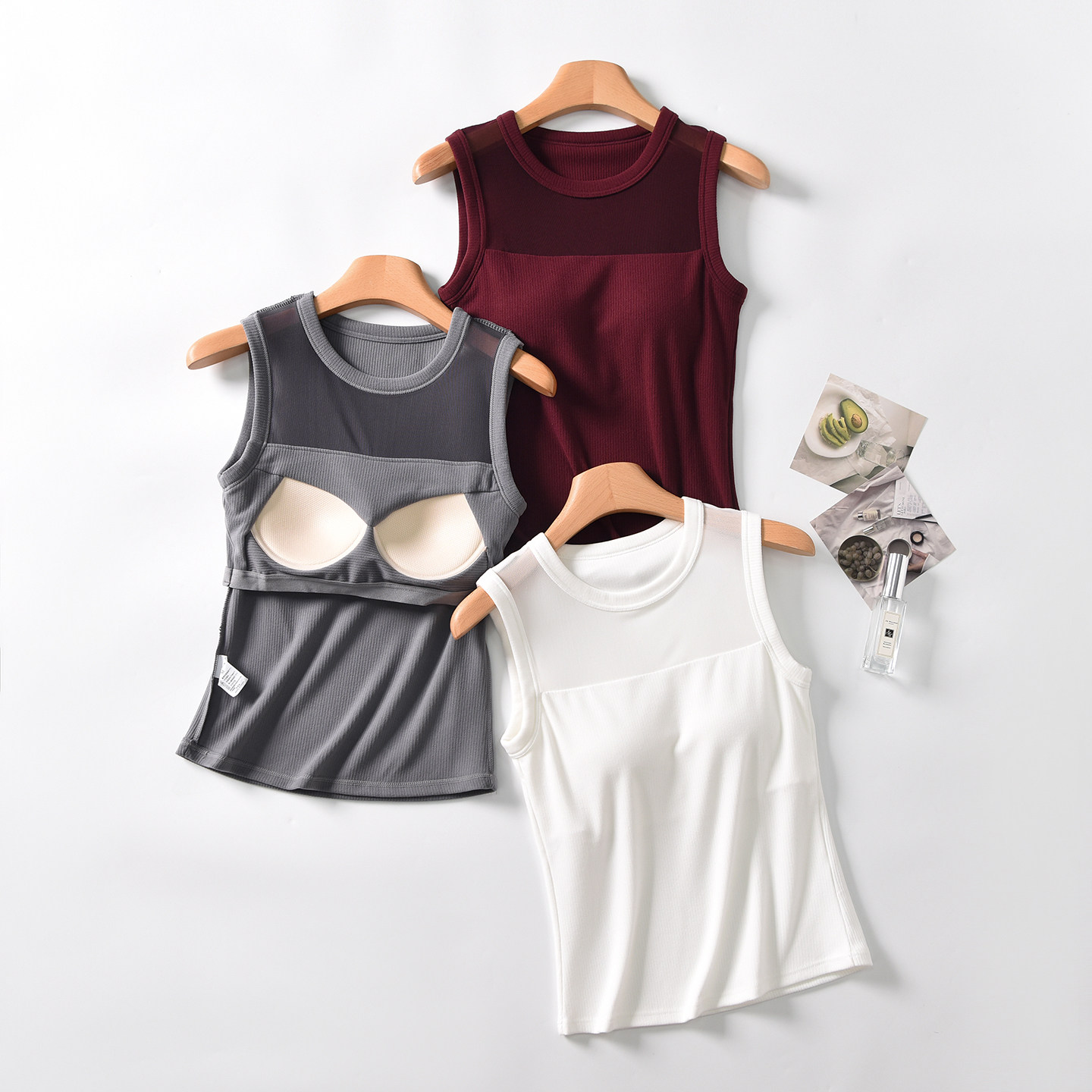 带胸垫保暖背心女士2025新款秋冬加绒加厚免穿文胸一体式打底内衣,女士内衣/男士内衣/家居服,保暖背心,淘宝优惠券,粉丝福利购,淘宝优惠卷