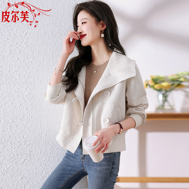 小个子米白色短款外套女装