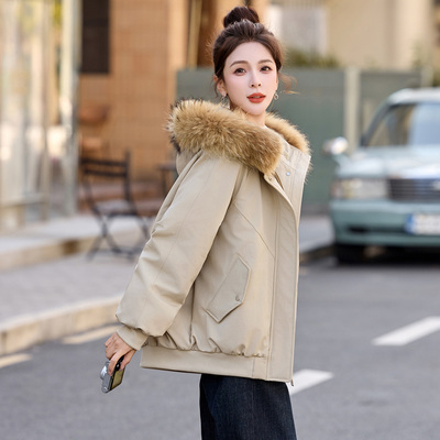 时尚大毛领短款羽绒服女