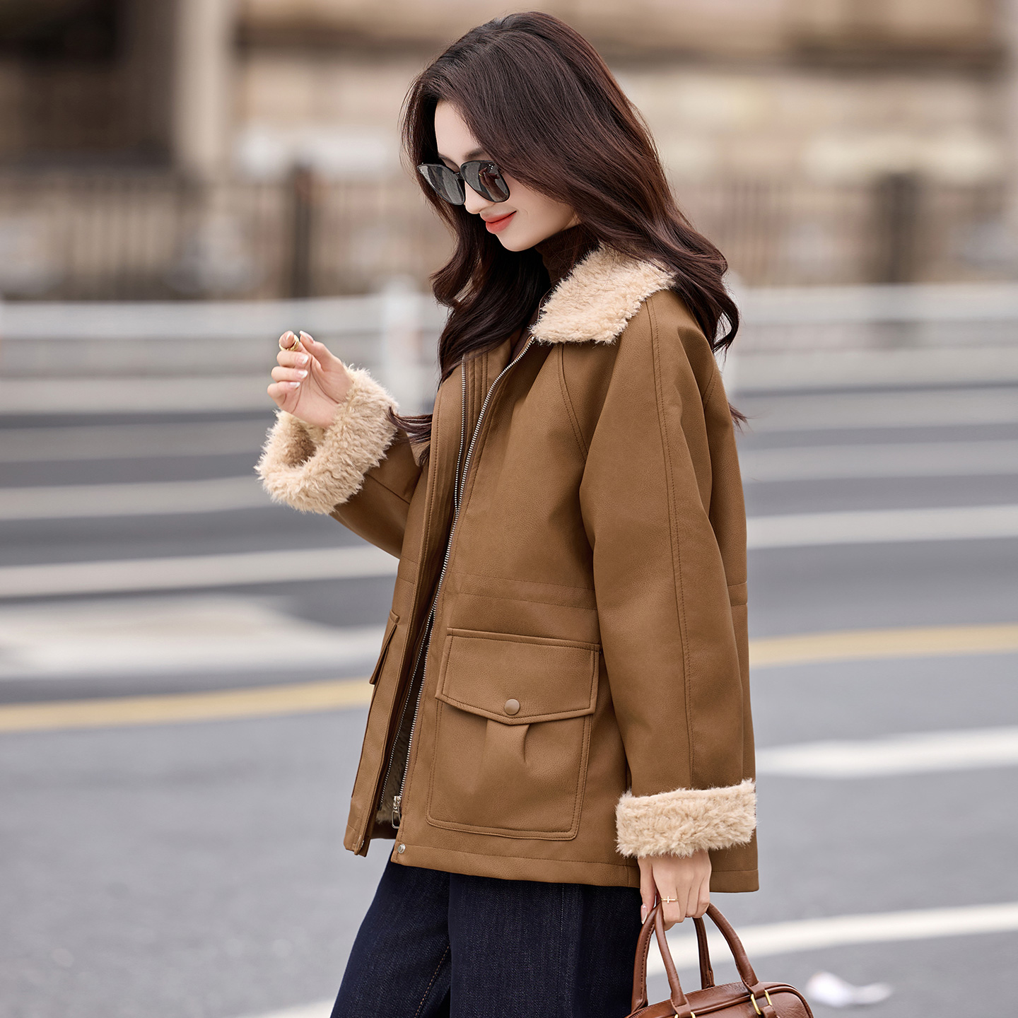 中长款翻领加绒加厚PU皮棉衣