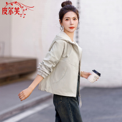 超好看高端短款风衣连帽女