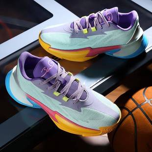 会响库里13篮球鞋男童透气专业学生实战防滑减震低帮跑步运动鞋女