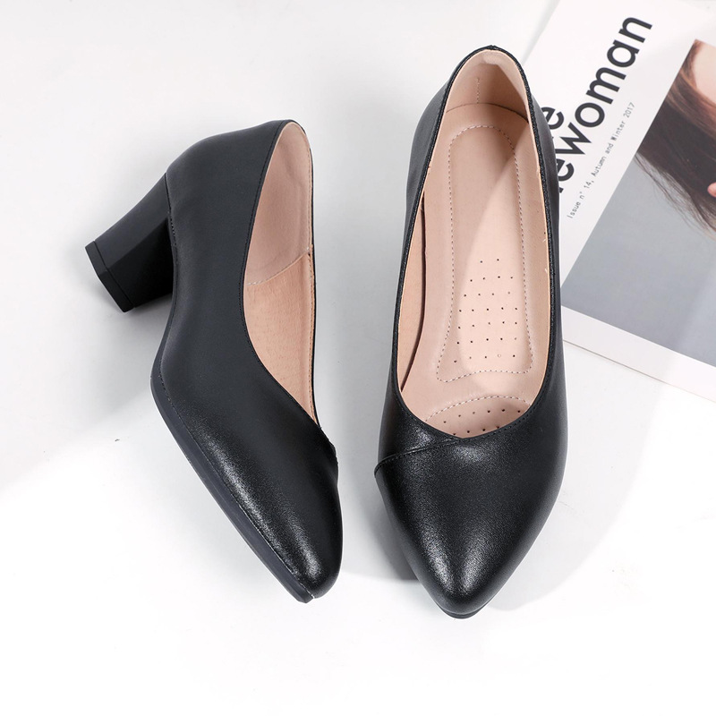 主角鸟高跟鞋百搭职业鞋小皮鞋