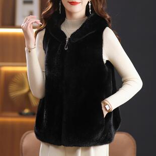 秋冬装新款金貂绒马甲女妈妈装大码仿水貂绒保暖连帽背心拉链坎肩