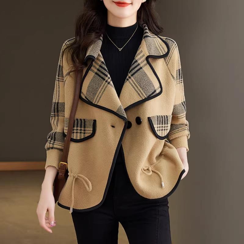 秋冬新款毛呢外套女小香风2025秋季格子大码胖mm短款妈妈羊绒上衣