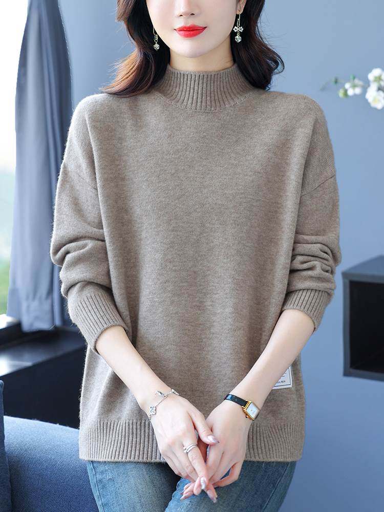 特大码半高领羊毛衫女秋冬洋气妈妈装纯色毛衣宽松遮肚针织打底衫