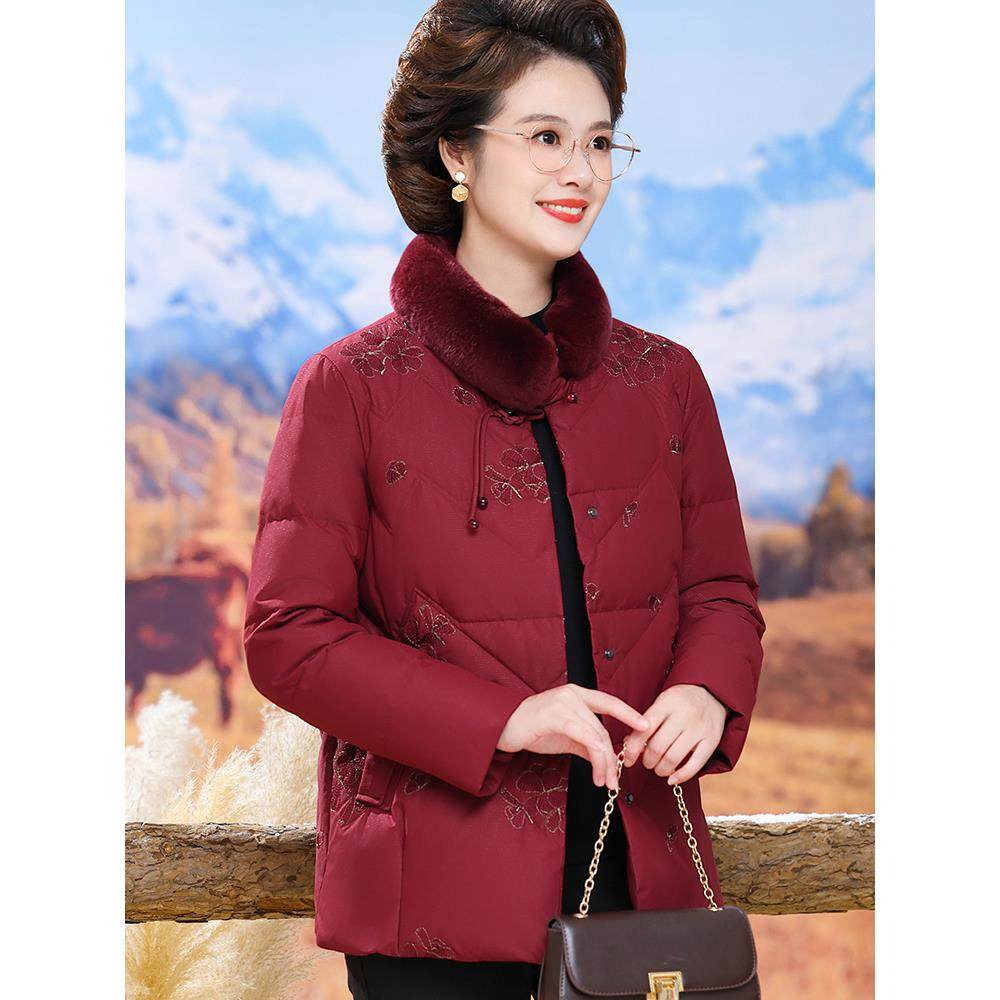妈妈冬装新款高档羽绒服短款洋气60岁中老年女冬季外套真毛领奶奶