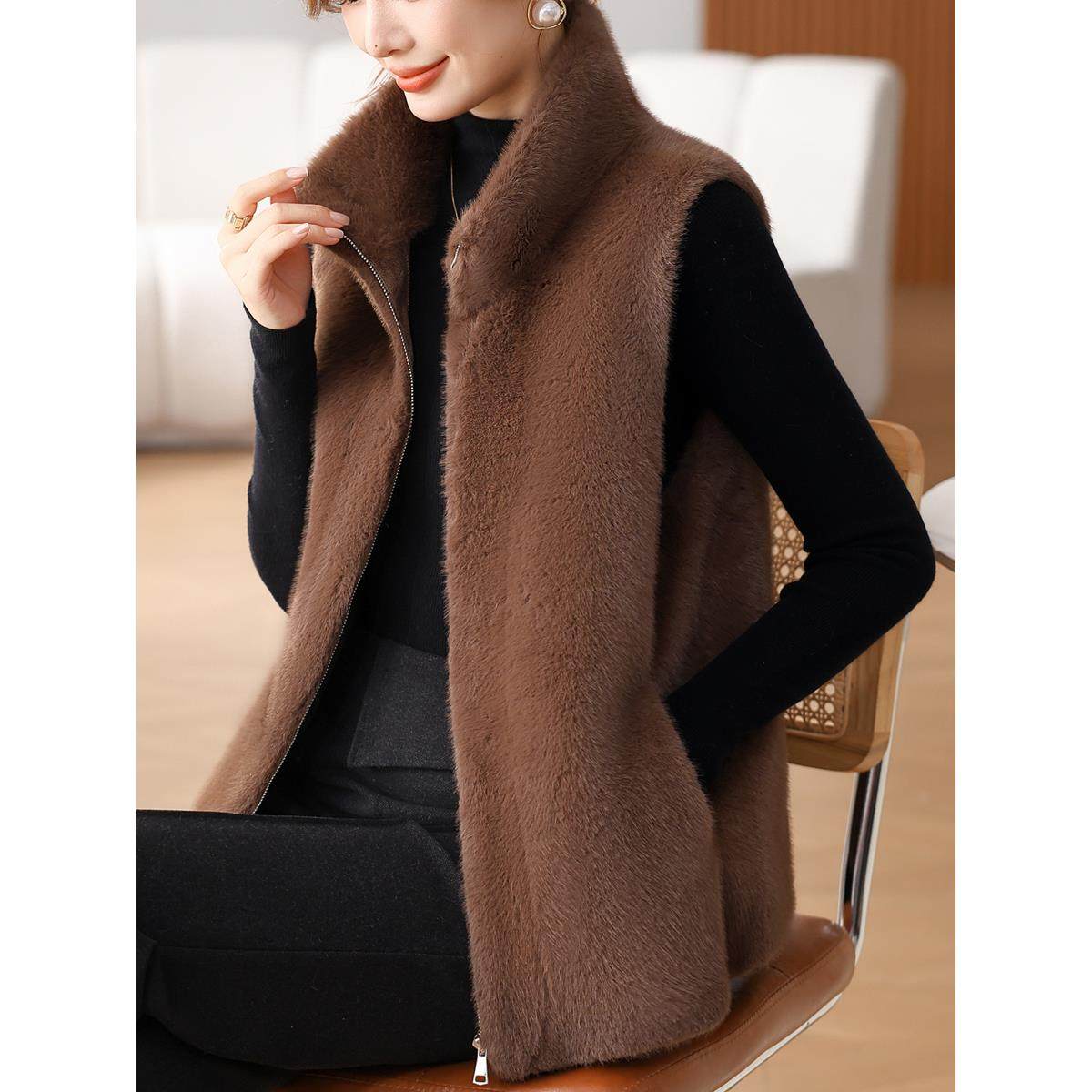 采购产品冬季老人皮草背心，妇女皮草一体背心，母亲的衣服，秋冬