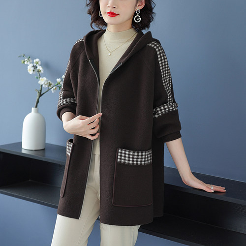 中年胖妈妈200斤加肥大码宽松呢