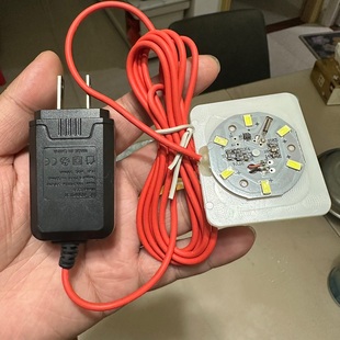 小灯 小夜灯 如图 插电即亮 带适配器 全新