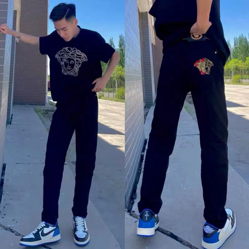 网红同款牛仔裤男精神小伙潮牌修身显瘦九分小脚裤黑色直筒长裤子