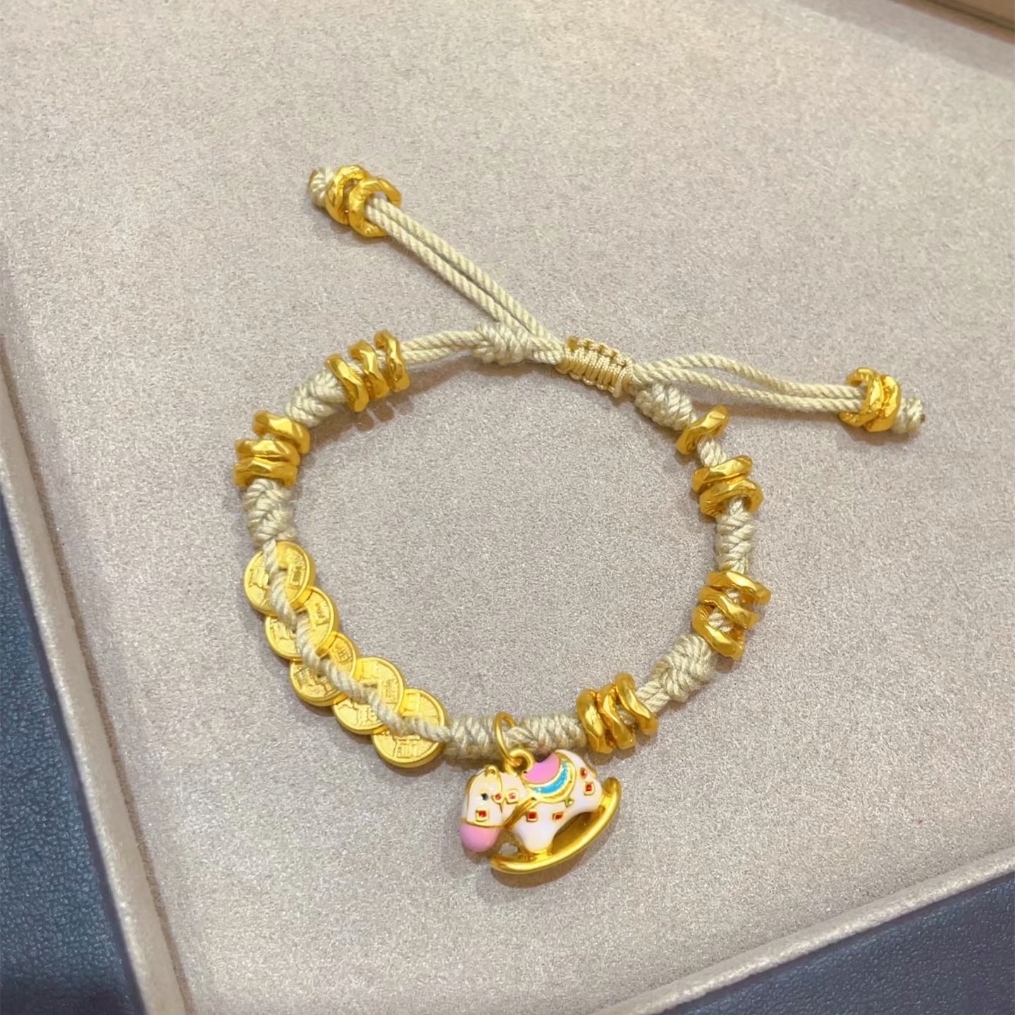 金店同款沙金仿真金摇摇小木马盘缠手链女款轻奢高级感手串送女友
