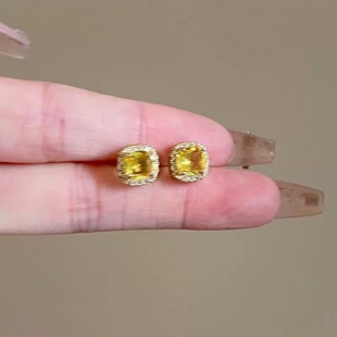 拉丝点钻黄钻方糖耳钉女金色气质时尚高级感精致古法沙金轻奢高级