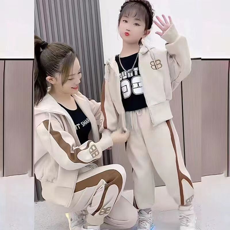 女童秋装休闲套装2025新款中大童洋气网红春秋季连帽运动服两件套