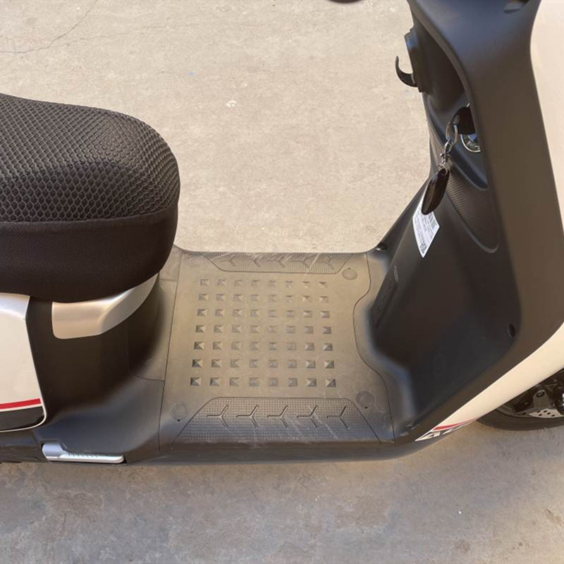 电动车脚垫防水专用防滑加厚耐磨