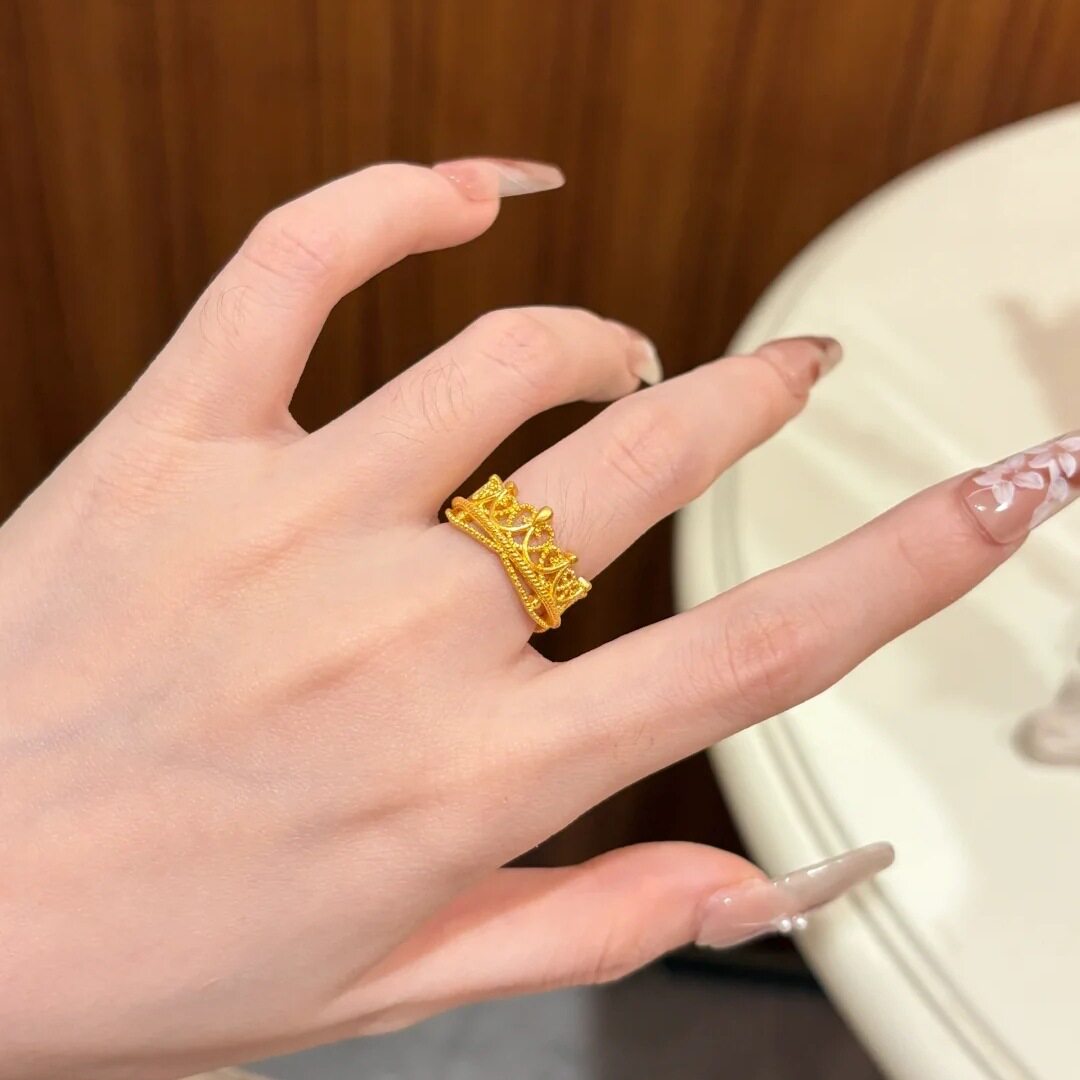 爆款公主的拉丝皇冠开口沙金戒指黄金色时尚蕾丝花纹镂空女士指环