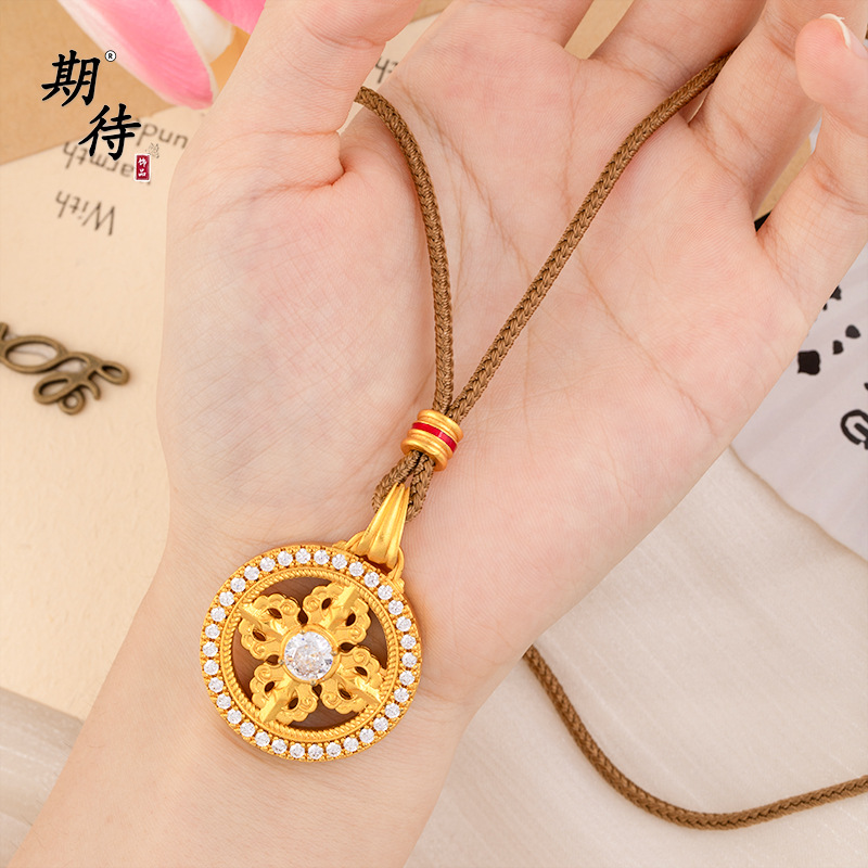 2025爆款镶钻金刚杵罗盘吊坠古法沙金简约金刚杵十字架吊坠女项链