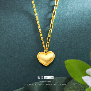 2026黄金色拉丝花边爱心吊坠项链女轻奢高级感复古沙金心形锁骨链