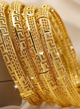 迪拜原创设计黄金色沙金万字大手镯子合金镂空设计东南亚女士手环