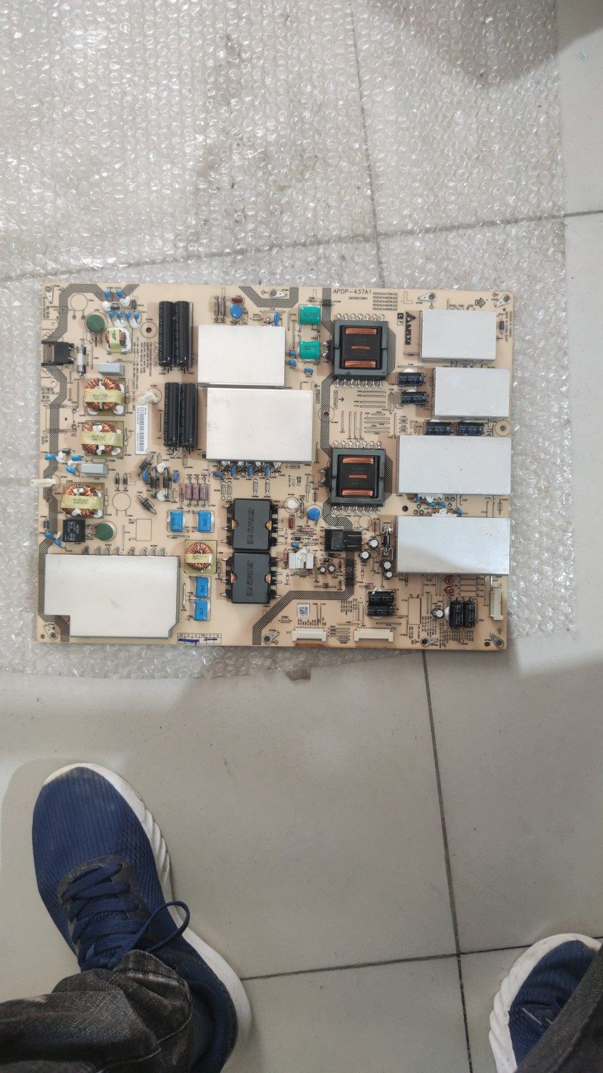 夏普LCD-80X8600A/60SU860A/70XU30A电源板 APDP-437A1维修