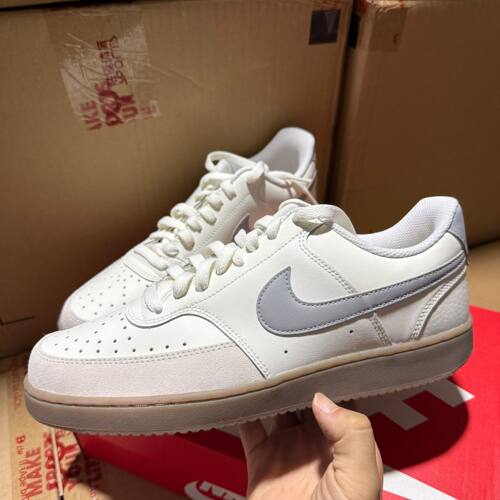 Nike COURT VISION LO 舒适简约薄底防滑耐磨低帮板鞋 HV2530-100